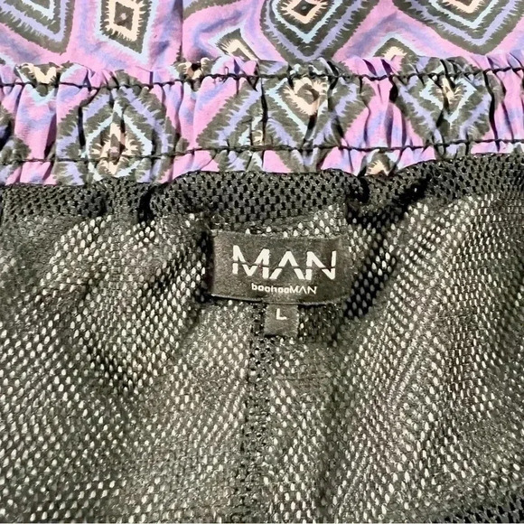 BooHoo Man Purple Diamond Swim Trunks - Picture 4 of 4